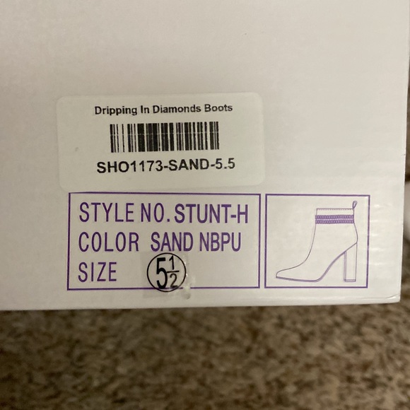 Dripping in 💎 boots - Picture 6 of 6